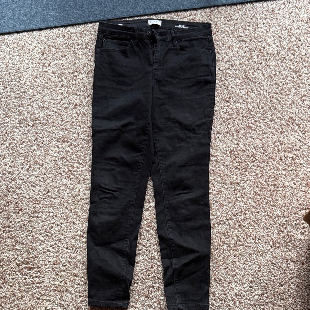Nicole Miller Black Skinny Jeans size 8